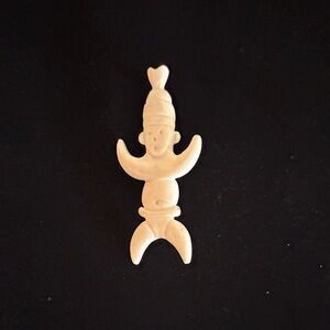 Vintage Mings tiki pin